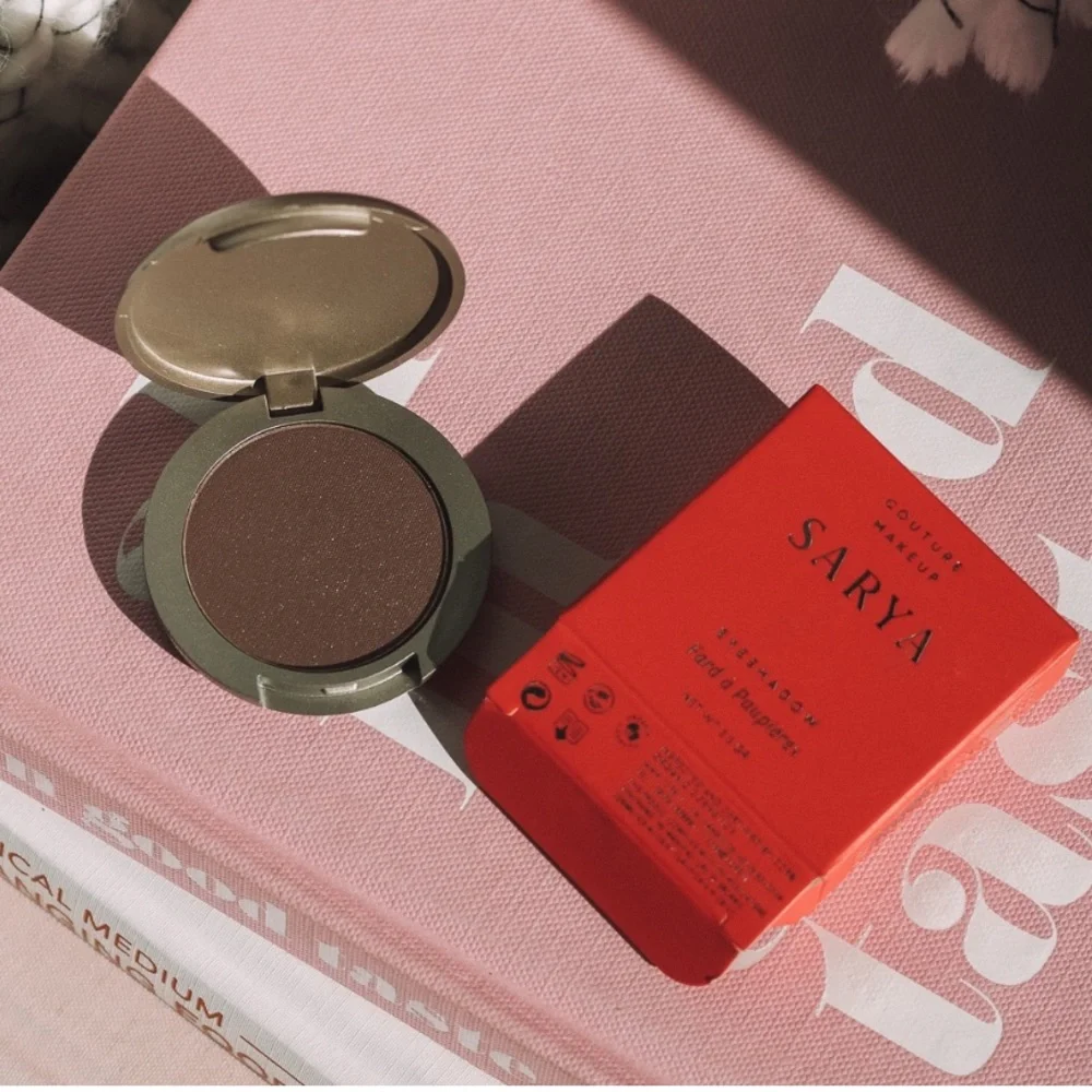 NWT Sarya Couture eyeshadow in burlesque